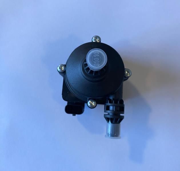 ELEKTRİKLİ SU POMPASI FIAT 500X 14> 500L 12> DOBLO 16>23 DUCATO 16> EGEA 16> ALFA ROMEO GIULIETTA 15> JEEP COMPASS 17> IVECO DAILY VI 16> 1.3D MTJ 1.6D MTJ 2.3D MTJ — AFT